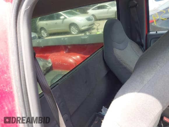 ✅ 2002 Ford Ranger XL • VIN: 1FTYR10U72PB53342 • Lot: 42550954. Listed on IAAI with 169,848 mi. Free auction sales archive from the USA and detailed vehicle history report at DreamBid. Image 8.