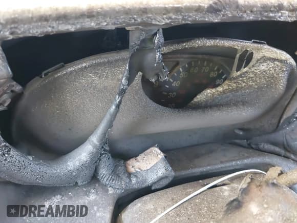 ✅ 2001 Mazda Tribute LX • VIN: 4F2YU08171KM17786 • Lot: 42427370. Listed on IAAI with Not provided. Free auction sales archive from the USA and detailed vehicle history report at DreamBid. Image 7.