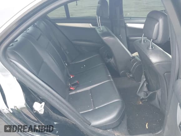 ✅ 2013 Mercedes-Benz C 300 Sport • VIN: WDDGF8ABXDR296387 • Lot: 42603137. Listed on IAAI with 163,923 mi. Free auction sales archive from the USA and detailed vehicle history report at DreamBid. Image 8.