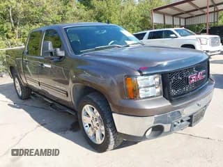 ✅ 2007 GMC Sierra 1500 SLE2 • VIN: 2GTEC13J171582910 • Лот: 43389506. Опубликован ранее на IAAI с пробегом 176 962 миль. Бесплатный доступ к архиву аукционных продаж из США и подробный отчёт об истории автомобиля на DreamBid. Изображение 1.