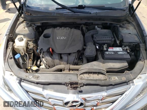 ✅ 2012 Hyundai Sonata SE • VIN: 5NPEC4AC9CH477031 • Lot: 60033034. Listed on Copart with 88,859 mi. Free auction sales archive from the USA and detailed vehicle history report at DreamBid. Image 11.