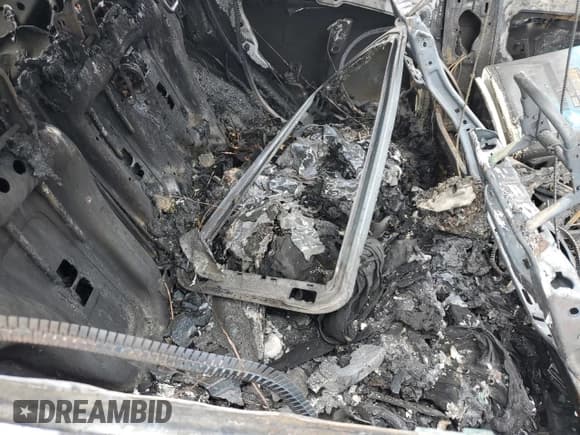 ✅ 2015 Ford Fiesta Titanium • VIN: 3FADP4FJ6FM175529 • Lot: 63693215. Wystawiony na Copart z przebiegiem Nie podano. Bezpłatny archiwum sprzedaży aukcyjnych z USA i szczegółowy raport historii pojazdu na DreamBid. Zdjęcie 10.