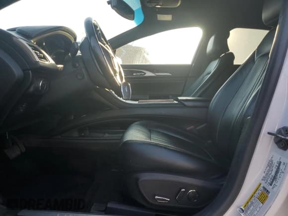 ✅ 2017 Lincoln MKZ Hybrid Reserve • VIN: 3LN6L5MU1HR606555 • Lot: 67646085. Listed on Copart with 90,543 mi. Free auction sales archive from the USA and detailed vehicle history report at DreamBid. Image 7.