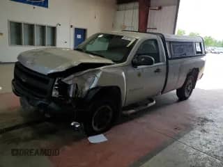 2010 Chevrolet Silverado 1500 Work Truck z VIN 1GCPCPEAXAZ289837, wystawiony jako Copart lot #59757755 z przebiegiem 281 257 mil mil oraz Szkoda całkowita • Salvage title. Historia ofert i sprzedaży dostępna na DreamBid. Obrazek 1.