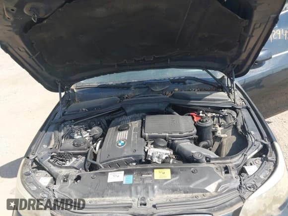 ✅ 2009 BMW 5 Series 535i xDrive • VIN: WBANV93599C133285 • Лот: 42943420. Опубликован ранее на IAAI с пробегом 110 290 миль. Бесплатный доступ к архиву аукционных продаж из США и подробный отчёт об истории автомобиля на DreamBid. Изображение 10.