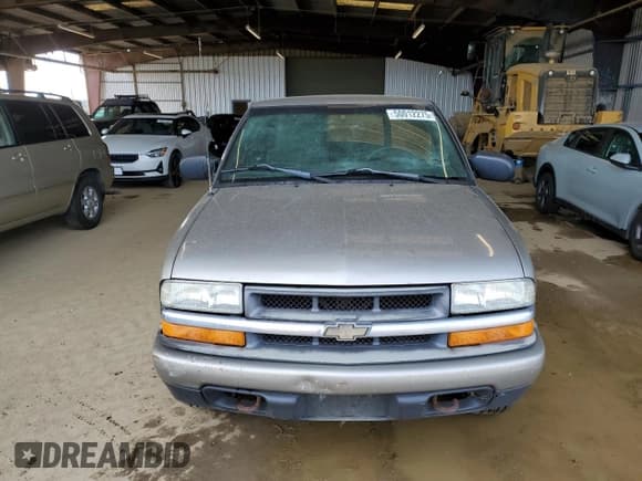 ✅ 2002 Chevrolet S-10 LS • VIN: 1GCDT19WX28203312 • Лот: 50012275. Опубликован ранее на Copart с пробегом 253 514 миль. Бесплатный доступ к архиву аукционных продаж из США и подробный отчёт об истории автомобиля на DreamBid. Изображение 5.