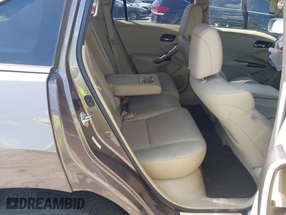✅ 2013 Acura RDX • VIN: 5J8TB3H39DL019398 • Lot: 42633992. Listed on IAAI with 103,620 mi. Free auction sales archive from the USA and detailed vehicle history report at DreamBid. Image 8.