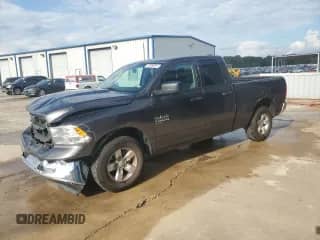 2024 Ram 1500 SLT z VIN 1C6RR6GG5RS137284, wystawiony jako Copart lot #84012535 z przebiegiem 46 110 mil mil oraz Czysty tytuł • Clean title. Historia ofert i sprzedaży dostępna na DreamBid. Obrazek 1.