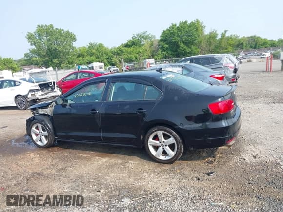 ✅ 2014 Volkswagen Jetta TDI w/Premium/Nav • VIN: 3VWLL7AJXEM330928 • Лот: 42452708. Опубликован ранее на IAAI с пробегом 149 216 миль. Бесплатный доступ к архиву аукционных продаж из США и подробный отчёт об истории автомобиля на DreamBid. Изображение 15.