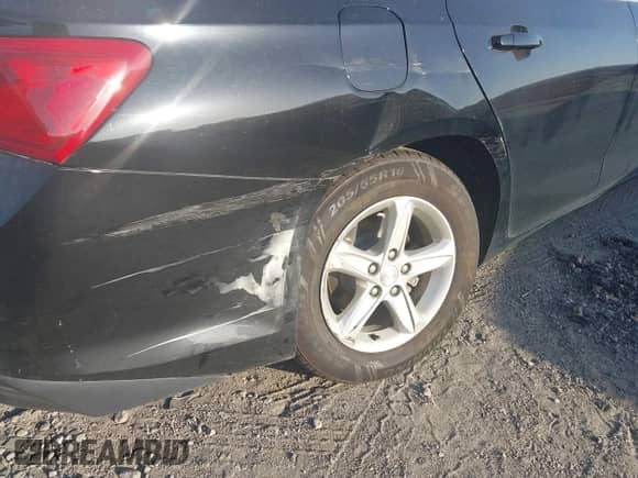 2019 Chevrolet Malibu LS with VIN 1G1ZC5ST3KF211754, listed as a IAAI auction lot 42775467 with 152,865 mi miles and . Bid and sale history available at DreamBid. Image 17.