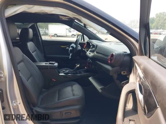 2021 Chevrolet Blazer RS с VIN 3GNKBKRS5MS574473, выставлен на аукционе IAAI как лот 42888076 с пробегом 43 439 миль миль и . История ставок и продаж доступна на DreamBid. Изображение 5.