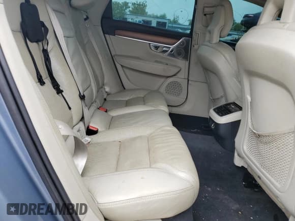 ✅ 2017 Volvo S90 Inscription • VIN: YV1A22ML1H1001916 • Lot: 55153165. Listed on Copart with 141,388 mi. Free auction sales archive from the USA and detailed vehicle history report at DreamBid. Image 10.