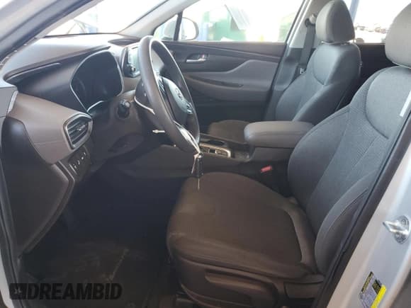 ✅ 2019 Hyundai Santa Fe SE • VIN: 5NMS23AD0KH066718 • Lot: 84984575. Wystawiony na Copart z przebiegiem 103 824 mil. Bezpłatny archiwum sprzedaży aukcyjnych z USA i szczegółowy raport historii pojazdu na DreamBid. Zdjęcie 7.