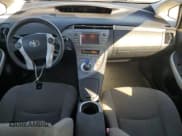 ✅ 2013 Toyota Prius • VIN: JTDKN3DP6D3034273 • Лот: 84058975. Опубликован ранее на Copart с пробегом 133 744 миль. Бесплатный доступ к архиву аукционных продаж из США и подробный отчёт об истории автомобиля на DreamBid. Изображение 8.