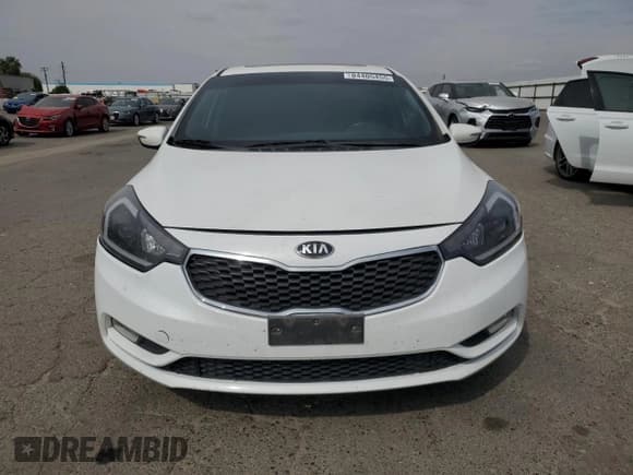 ✅ 2015 Kia Forte EX • VIN: KNAFZ4A87F5373752 • Lot: 84405455. Wystawiony na Copart z przebiegiem 115 561 mil. Bezpłatny archiwum sprzedaży aukcyjnych z USA i szczegółowy raport historii pojazdu na DreamBid. Zdjęcie 5.