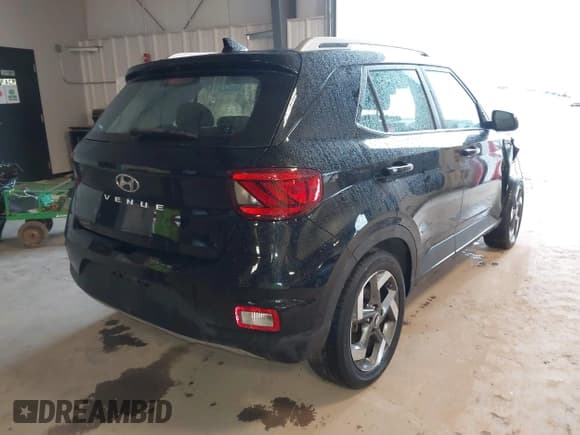 ✅ 2022 Hyundai Venue Limited • VIN: KMHRC8A35NU150896 • Lot: 41932303. Listed on IAAI with 38,739 mi. Free auction sales archive from the USA and detailed vehicle history report at DreamBid. Image 4.
