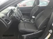 ✅ 2014 Dodge Avenger SXT • VIN: 1C3CDZCB4EN227807 • Lot: 84844044. Wystawiony na Copart z przebiegiem 82 936 mil. Bezpłatny archiwum sprzedaży aukcyjnych z USA i szczegółowy raport historii pojazdu na DreamBid. Zdjęcie 7.