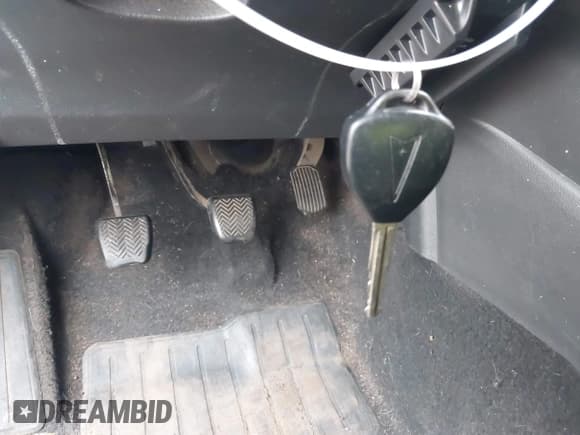 ✅ 2009 Pontiac Vibe 1SA • VIN: 5Y2SL67899Z442931 • Lot: 43850750. Listed on IAAI with 172,118 mi. Free auction sales archive from the USA and detailed vehicle history report at DreamBid. Image 11.