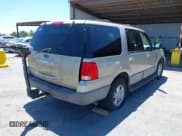 ✅ 2004 Ford Expedition XLT • VIN: 1FMPU16W04LA01850 • Lot: 42303611. Listed on IAAI with 190,515 mi. Free auction sales archive from the USA and detailed vehicle history report at DreamBid. Image 4.