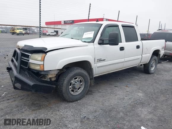 ✅ 2006 Chevrolet Silverado 2500HD LT1 • VIN: 1GCHK23D16F156660 • Lot: 41497692. Listed on IAAI with 287,502 mi. Free auction sales archive from the USA and detailed vehicle history report at DreamBid. Image 2.