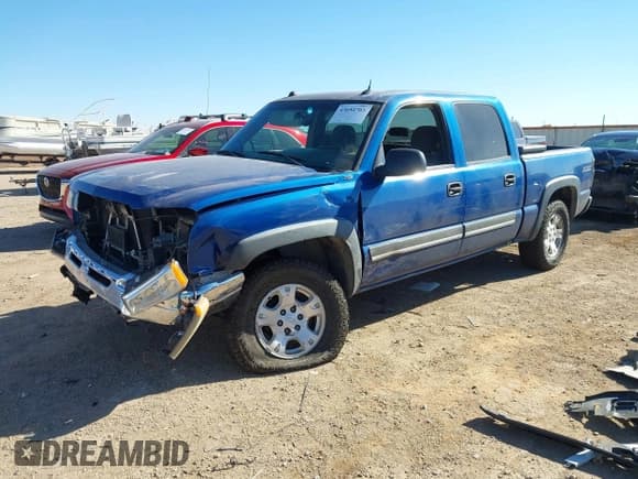 ✅ 2004 Chevrolet Silverado 1500 Z71 • VIN: 2GCEK13T141335872 • Lot: 43654703. Wystawiony na IAAI z przebiegiem 230 321 mil. Bezpłatny archiwum sprzedaży aukcyjnych z USA i szczegółowy raport historii pojazdu na DreamBid. Zdjęcie 17.