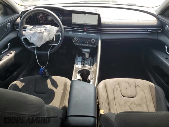 ✅ 2024 Hyundai Elantra SEL • VIN: KMHLS4DG9RU813408 • Lot: 72051345. Listed on Copart with 11,080 mi. Free auction sales archive from the USA and detailed vehicle history report at DreamBid. Image 8.