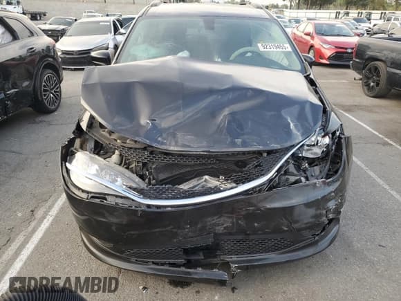 ✅ 2021 Chrysler Voyager LXi • VIN: 2C4RC1DG1MR549973 • Lot: 92319465. Wystawiony na Copart z przebiegiem 83 281 mil. Bezpłatny archiwum sprzedaży aukcyjnych z USA i szczegółowy raport historii pojazdu na DreamBid. Zdjęcie 5.