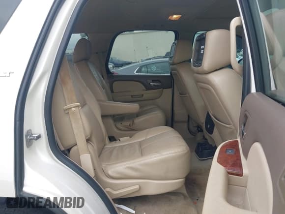 ✅ 2012 GMC Yukon SLT • VIN: 1GKS1CE01CR212913 • Lot: 42504883. Wystawiony na IAAI z przebiegiem 190 421 mil. Bezpłatny archiwum sprzedaży aukcyjnych z USA i szczegółowy raport historii pojazdu na DreamBid. Zdjęcie 8.