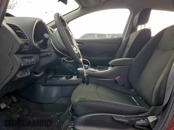 ✅ 2017 Nissan LEAF S • VIN: 1N4BZ0CP5HC303248 • Lot: 96981725. Listed on Copart with 47,262 mi. Free auction sales archive from the USA and detailed vehicle history report at DreamBid. Image 7.