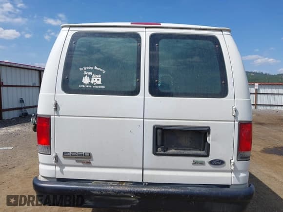 ✅ 2014 Ford Econoline Cargo Commercial • VIN: 1FTNS2EW9EDB03748 • Lot: 42574971. Listed on IAAI with 250,937 mi. Free auction sales archive from the USA and detailed vehicle history report at DreamBid. Image 16.