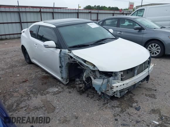 ✅ 2013 Scion tC • VIN: JTKJF5C70D3058888 • Lot: 41892224. Wystawiony na IAAI z przebiegiem 84 749 mil. Bezpłatny archiwum sprzedaży aukcyjnych z USA i szczegółowy raport historii pojazdu na DreamBid. Zdjęcie 1.