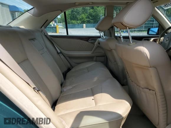 ✅ 1999 Mercedes-Benz E • VIN: WDBJF25H8XA939347 • Lot: 66176315. Wystawiony na Copart z przebiegiem Nie podano. Bezpłatny archiwum sprzedaży aukcyjnych z USA i szczegółowy raport historii pojazdu na DreamBid. Zdjęcie 10.