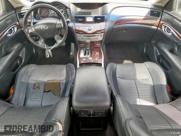 ✅ 2011 Infiniti M • VIN: JN1BY1AP2BM320681 • Lot: 80191815. Wystawiony na Copart z przebiegiem 76 299 mil. Bezpłatny archiwum sprzedaży aukcyjnych z USA i szczegółowy raport historii pojazdu na DreamBid. Zdjęcie 8.