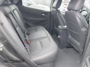 ✅ 2017 Chevrolet Bolt EV Premier • VIN: 1G1FX6S02H4156141 • Lot: 42177415. Wystawiony na IAAI z przebiegiem 91 858 mil. Bezpłatny archiwum sprzedaży aukcyjnych z USA i szczegółowy raport historii pojazdu na DreamBid. Zdjęcie 8.