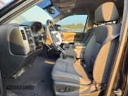 ✅ 2019 Chevrolet Silverado 1500 LT • VIN: 2GCVKPEC8K1169928 • Lot: 81097315. Wystawiony na Copart z przebiegiem 76 132 mil. Bezpłatny archiwum sprzedaży aukcyjnych z USA i szczegółowy raport historii pojazdu na DreamBid. Zdjęcie 7.