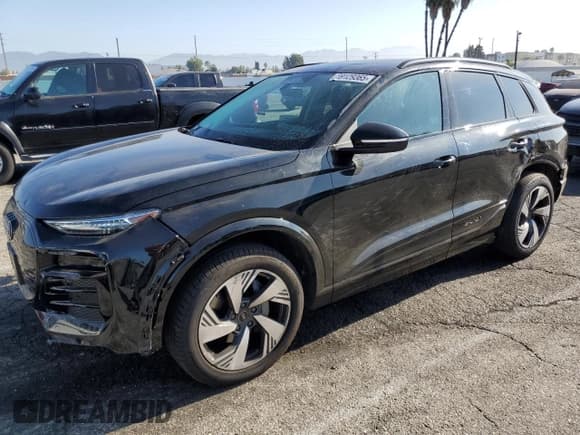 ✅ 2025 Audi Q6 e-tron Premium Plus • VIN: WA124BGF6SA008419 • Lot: 69129365. Wystawiony na Copart z przebiegiem 4 708 mil. Bezpłatny archiwum sprzedaży aukcyjnych z USA i szczegółowy raport historii pojazdu na DreamBid. Zdjęcie 1.