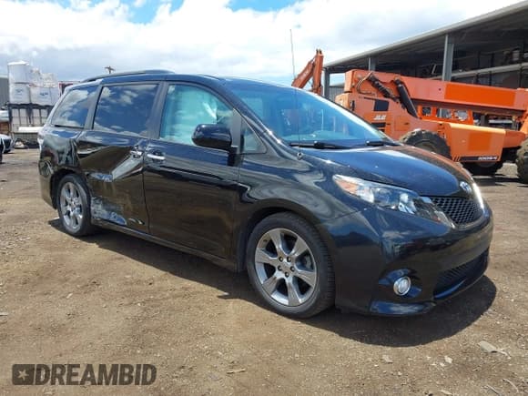 ✅ 2014 Toyota Sienna SE • VIN: 5TDXK3DC4ES429371 • Lot: 42832556. Listed on IAAI with 51,702 mi. Free auction sales archive from the USA and detailed vehicle history report at DreamBid. Image 6.