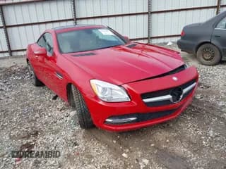 ✅ 2013 Mercedes-Benz SLK 250 • VIN: WDDPK4HAXDF064844 • Lot: 41238237. Wystawiony na IAAI z przebiegiem 61 180 mil. Bezpłatny archiwum sprzedaży aukcyjnych z USA i szczegółowy raport historii pojazdu na DreamBid. Zdjęcie 1.