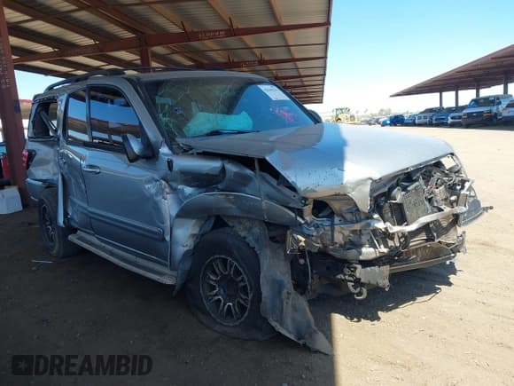 ✅ 2004 Toyota Sequoia Limited • VIN: 5TDZT38A54S229094 • Lot: 42644141. Listed on IAAI with 316,758 mi. Free auction sales archive from the USA and detailed vehicle history report at DreamBid. Image 1.