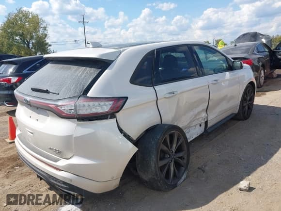 ✅ 2018 Ford Edge Sport • VIN: 2FMPK4AP2JBB22561 • Lot: 43029283. Listed on IAAI with 123,038 mi. Free auction sales archive from the USA and detailed vehicle history report at DreamBid. Image 18.