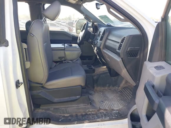 ✅ 2017 Ford F-250 XLT • VIN: 1FT7X2BT2HEE01996 • Lot: 43430590. Listed on IAAI with 187,022 mi. Free auction sales archive from the USA and detailed vehicle history report at DreamBid. Image 5.