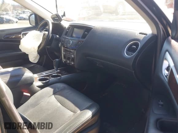 ✅ 2014 Nissan Pathfinder SV • VIN: 5N1AR2MN5EC680524 • Lot: 41644300. Listed on IAAI with 149,547 mi. Free auction sales archive from the USA and detailed vehicle history report at DreamBid. Image 5.