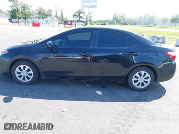 ✅ 2015 Toyota Corolla L • VIN: 2T1BURHE9FC242723 • Lot: 42754816. Listed on IAAI with 186,816 mi. Free auction sales archive from the USA and detailed vehicle history report at DreamBid. Image 12.