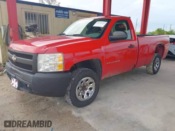 2008 Chevrolet Silverado 1500 Work Truck z VIN 1GCEC14XX8Z192206, wystawiony jako IAAI lot #43172347 z przebiegiem 202 186 mil mil oraz . Historia ofert i sprzedaży dostępna na DreamBid. Obrazek 2.