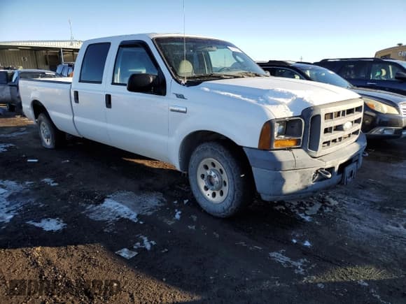 ✅ 2005 Ford F-250 XL • VIN: 1FTSW20505EB32152 • Лот: 41635435. Опубликован ранее на Copart с пробегом 176 471 миль. Бесплатный доступ к архиву аукционных продаж из США и подробный отчёт об истории автомобиля на DreamBid. Изображение 4.