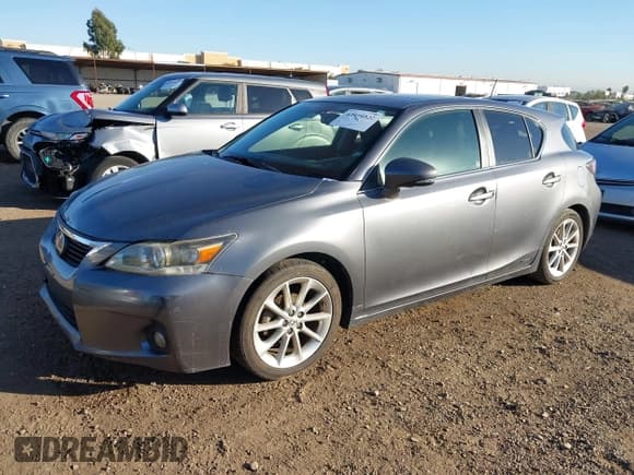 ✅ 2012 Lexus CT 200h Premium • VIN: JTHKD5BH3C2057846 • Лот: 43919322. Опубликован ранее на IAAI с пробегом 360 795 миль. Бесплатный доступ к архиву аукционных продаж из США и подробный отчёт об истории автомобиля на DreamBid. Изображение 17.