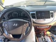 ✅ 2012 Hyundai Genesis 3.8L • VIN: KMHGC4DDXCU173141 • Лот: 93089185. Опубликован ранее на Copart с пробегом 130 293 миль. Бесплатный доступ к архиву аукционных продаж из США и подробный отчёт об истории автомобиля на DreamBid. Изображение 9.