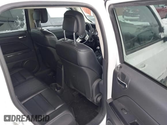 ✅ 2011 Jeep Patriot Latitude X • VIN: 1J4NT4GB5BD256538 • Lot: 43819595. Wystawiony na IAAI z przebiegiem 134 719 mil. Bezpłatny archiwum sprzedaży aukcyjnych z USA i szczegółowy raport historii pojazdu na DreamBid. Zdjęcie 8.