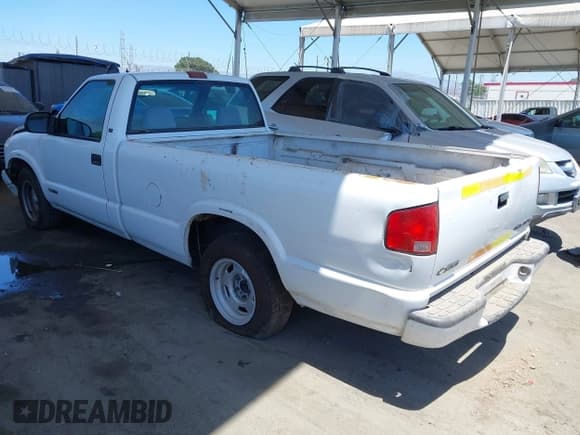 ✅ 2000 Chevrolet S-10 LS • VIN: 1GCCS14W5Y8198860 • Лот: 42696217. Опубликован ранее на IAAI с пробегом 150 213 миль. Бесплатный доступ к архиву аукционных продаж из США и подробный отчёт об истории автомобиля на DreamBid. Изображение 3.
