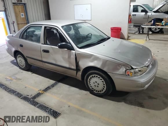 ✅ 1998 Chevrolet Prizm Lsi • VIN: 1Y1SK5288WZ403310 • Lot: 83931875. Wystawiony na Copart z przebiegiem 112 491 mil. Bezpłatny archiwum sprzedaży aukcyjnych z USA i szczegółowy raport historii pojazdu na DreamBid. Zdjęcie 4.